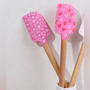 Heart Patterned Pink Silicone Spatulas- Set of 2.